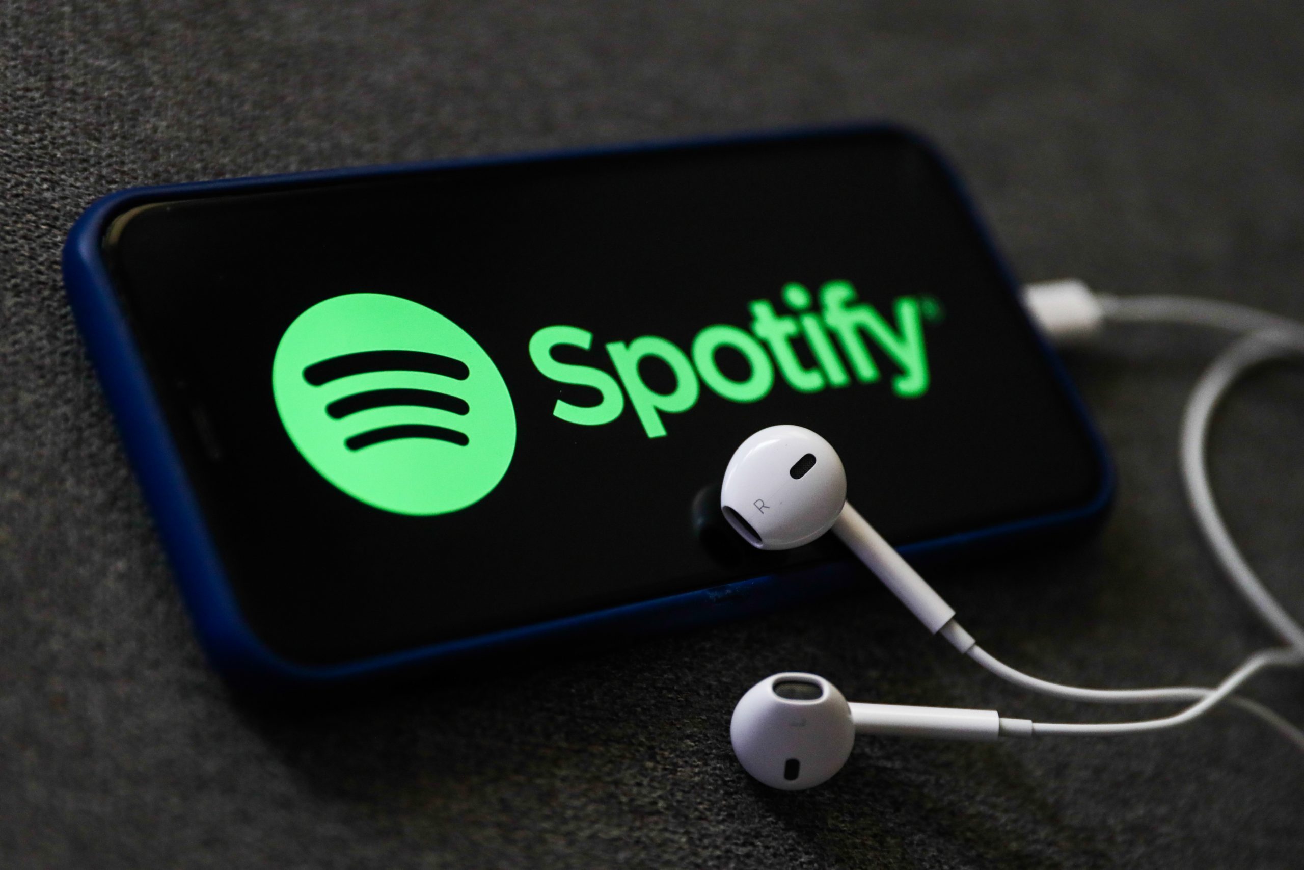SPOTIFY YAWEKA LYRICS KATIKA MUZIKI