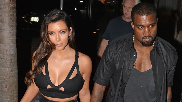  KANYE WEST ANUNUA MJENGO KARIBU NA NYUMBA YA KIM KARDASHIAN