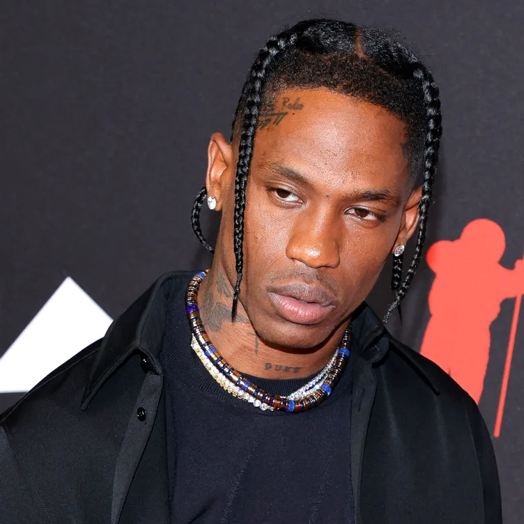  KAMPUNI YA DIOR WASITISHA MKATABA WAO NA RAPA TRAVIS SCOTT