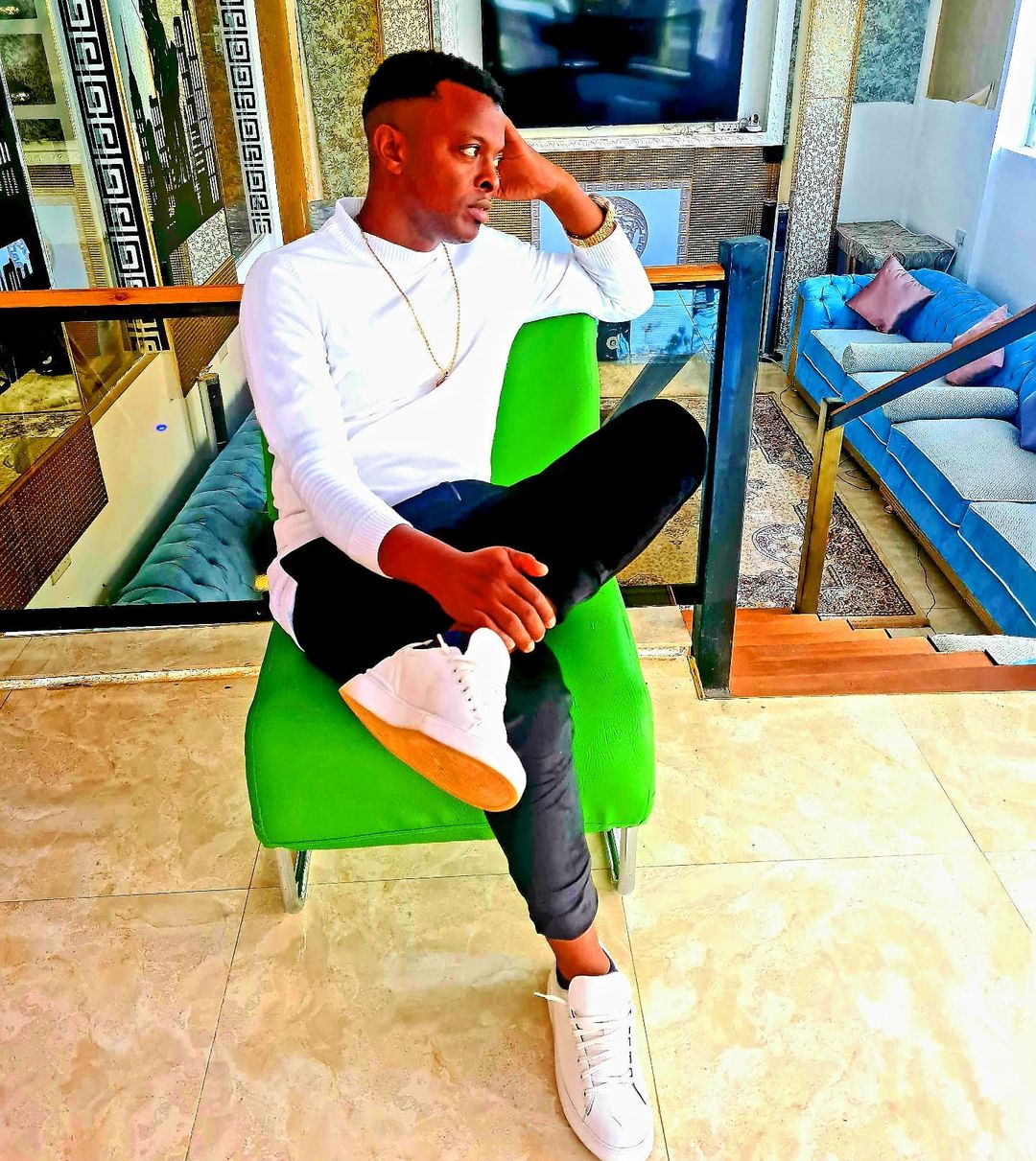  RINGTONE AOMBA MSAMAHA KWA KUZUA VURUGU KWENYE HAFLA YA UZINDUZI WA ALBUM YA MSANII MWENZAKE SIZE 8