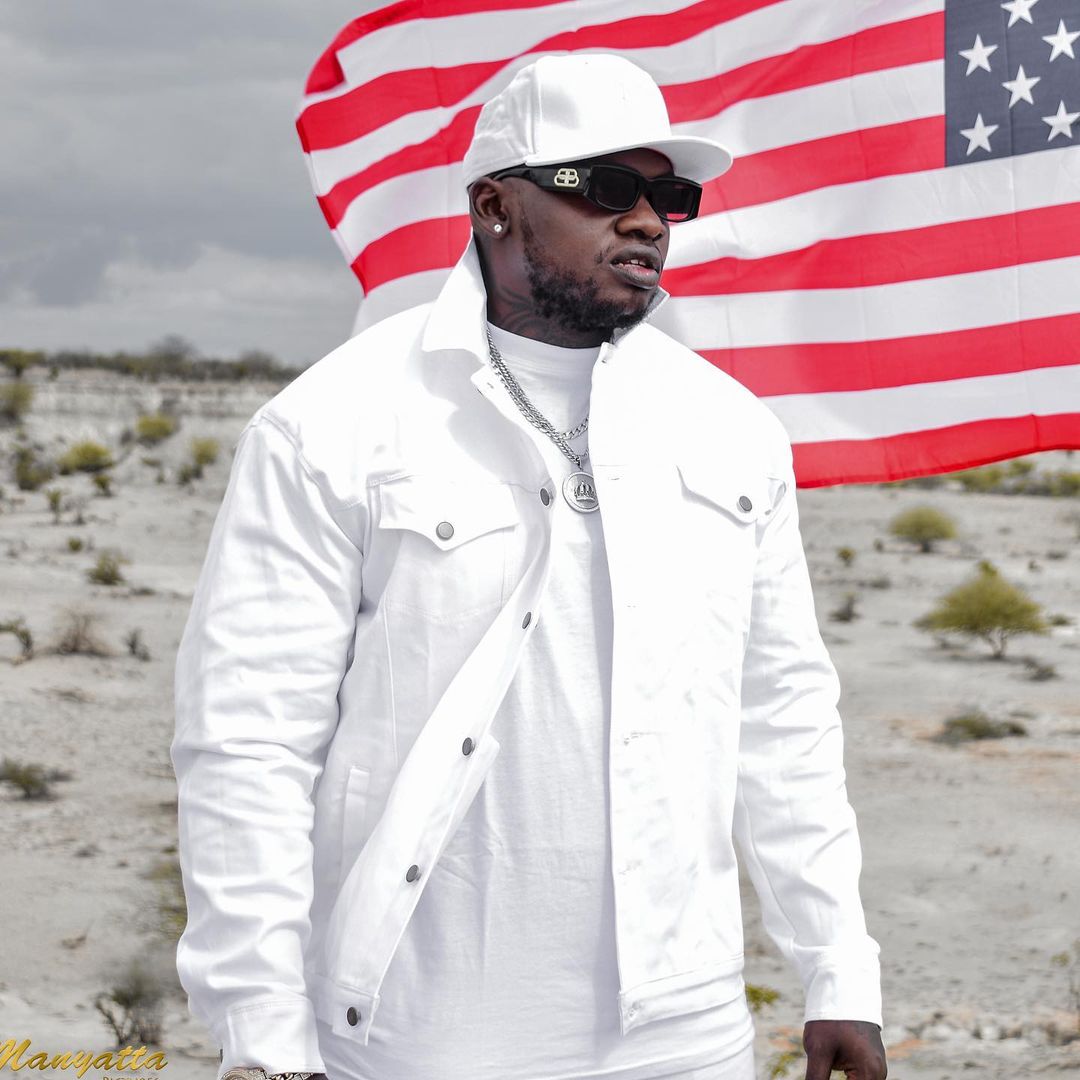  KHALIGRAPH JONES AMPA SCAR MKADINALI MAUA YAKE AKIWA HAI, AMUITA MWAANDISHI BORA KWA WASANII WA HIPHOP KENYA