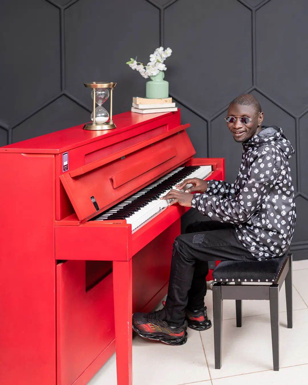  STIVO THE SIMPLE BOY ATHIBITISHA KUWA MGONJWA, AANDIKA UJUMBE MZITO INSTAGRAM
