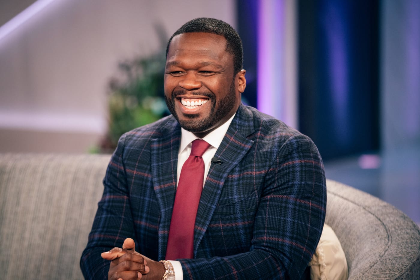  RAPPER 50 CENT ATISHIA KUACHANA NA KAMPUNI YA STARZ