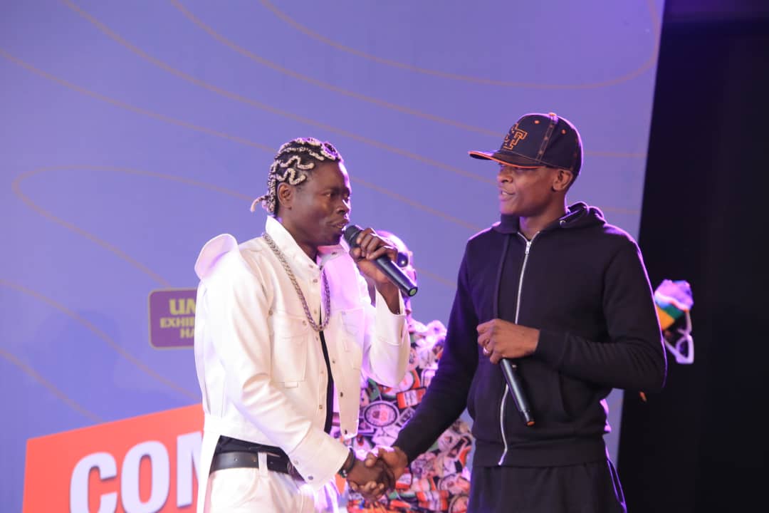  CLEVER J AFUNGUKA KUNYANYASWA NA PALLASO PAMOJA NA CHAMELEONE