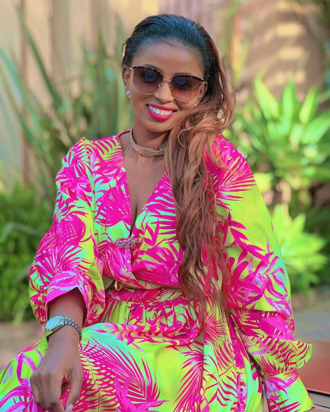  ARNELISA AFUNGUKA WANAUME KUPENDA PESA ZAKE WANAPOKUWA KWENYE MAHUSIANO NAYE