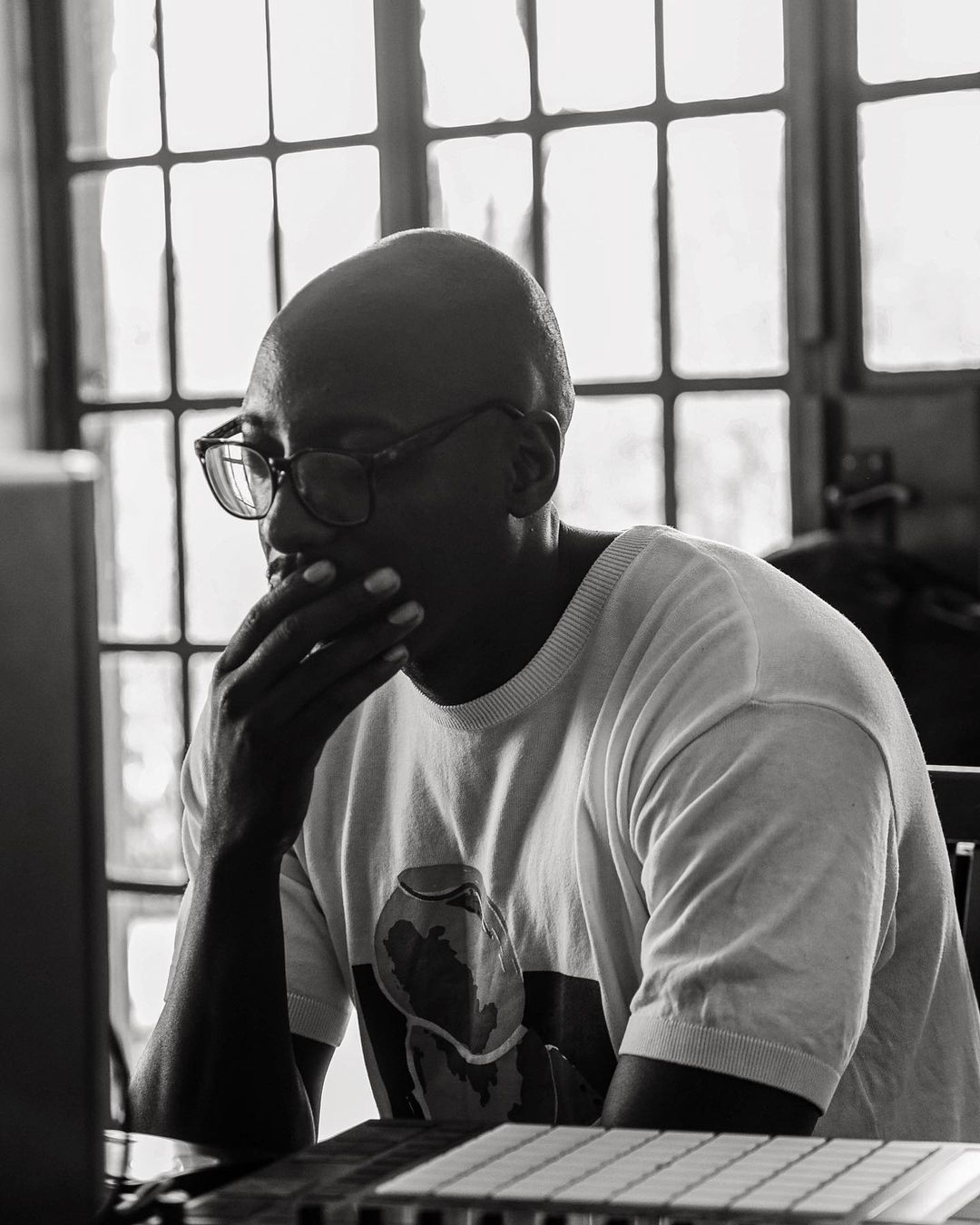  BIEN AFUNGUKA KUHUSU SAUTI SOL KUTOTUMBUIZA KWENYE MAJUKWAA YA KISIASA.