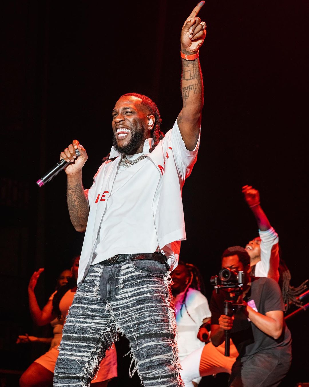  LOVE DAMINI YA BURNA BOY YAWEKA REKODI BOOMPLAY