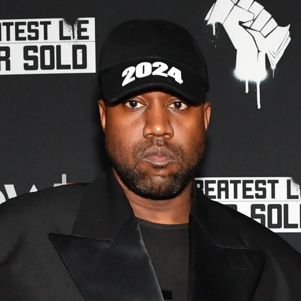  Kanye West aondolewa kwenye orodha ya mabilionea