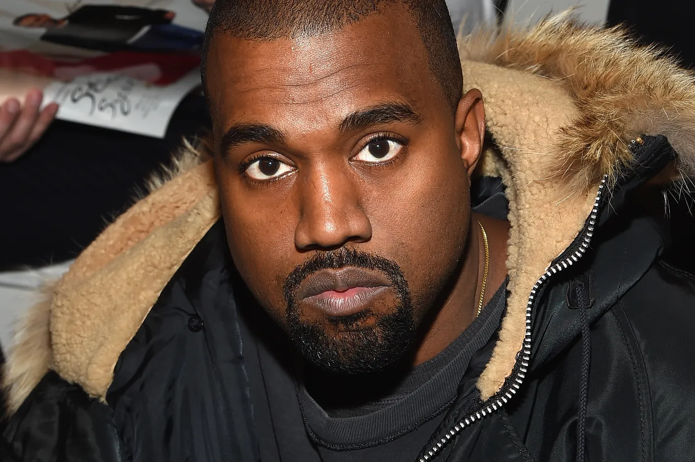  Kanye West amjia juu Paparazzi kwa kumpiga picha bila ridhaa yake