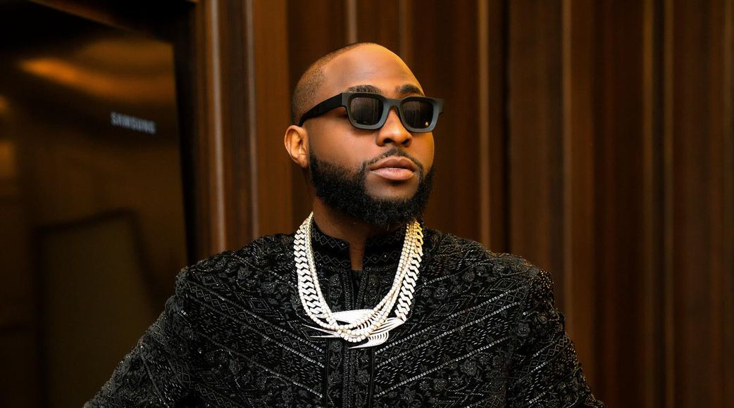 Davido Afichua: “Kama Sisingekuwa Msanii, Ningekuwa Mwandishi wa Habari”