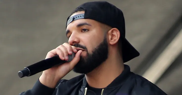  Drake Athibitisha Kurejea kwa OVO Fest 2025 Wakati wa Onyesho la Central Cee