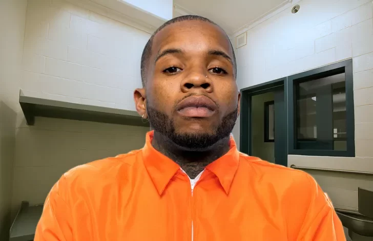  Ombi la Kumtaka Gavana Newsom Kumsamehe Tory Lanez Lavuka Saini 250,000