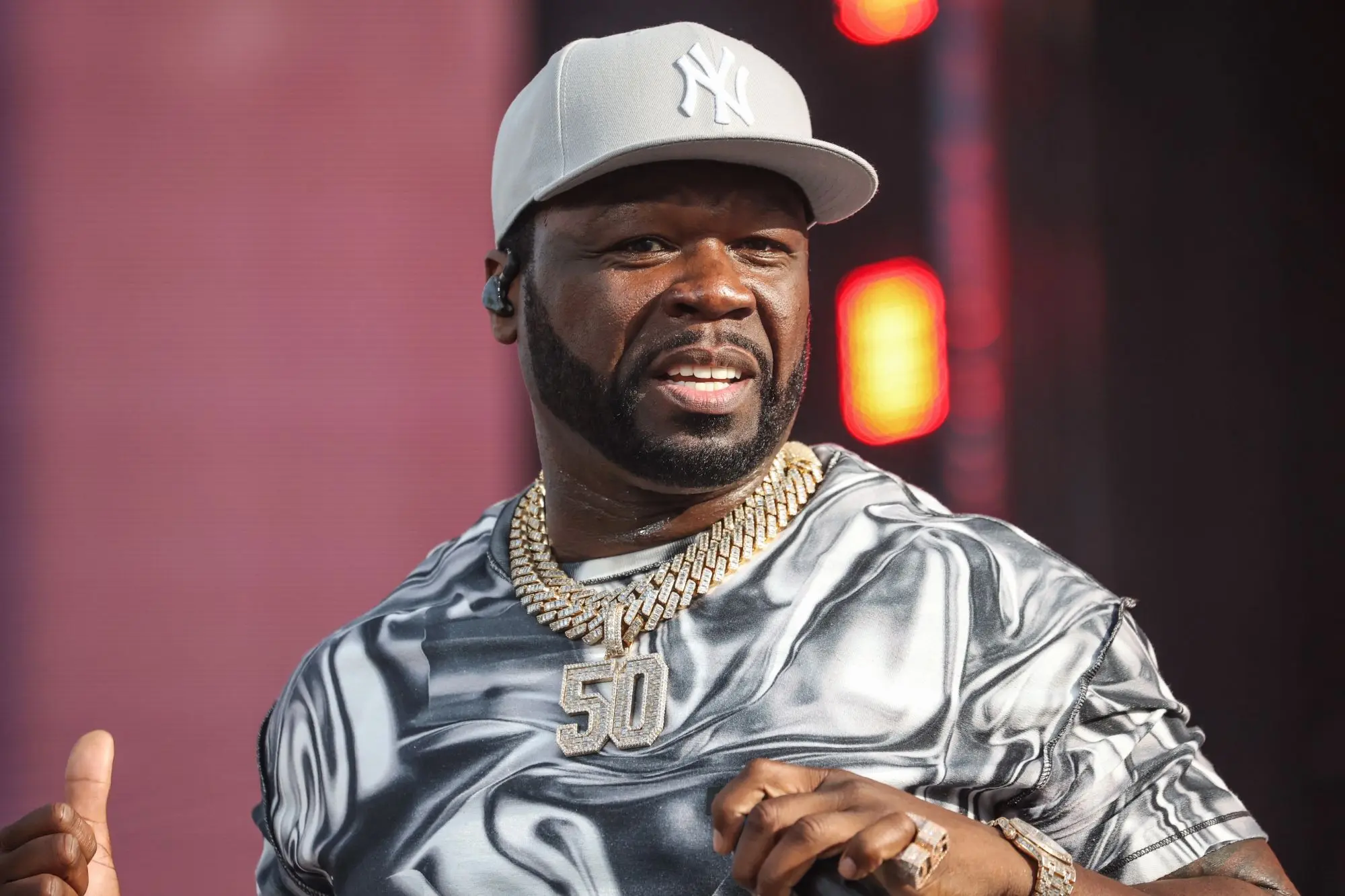 Rapa 50 Cent Azua Gumzo kwa Kauli Kuhusu Maisha Bila Utajiri Mkubwa