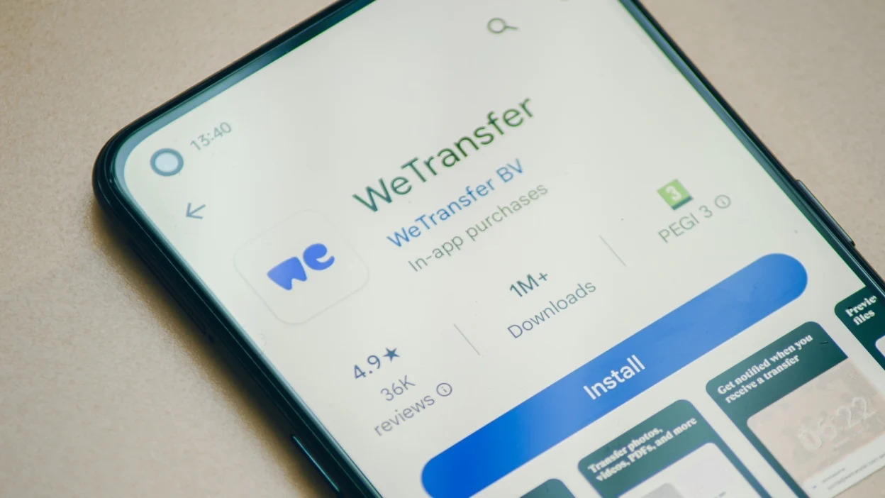 WeTransfer Yakosolewa kwa Kifungu Tata cha AI Katika Masharti Mapya