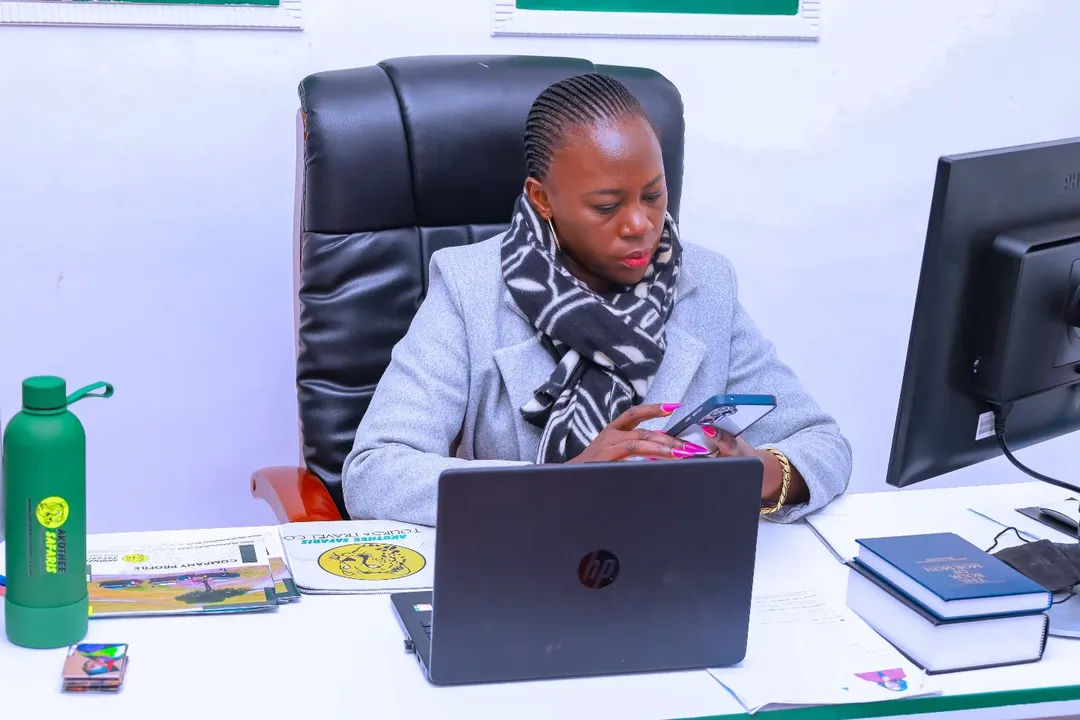  Mashabiki Wamkemea Akothee kwa Kudharau Kazi ya Fundi