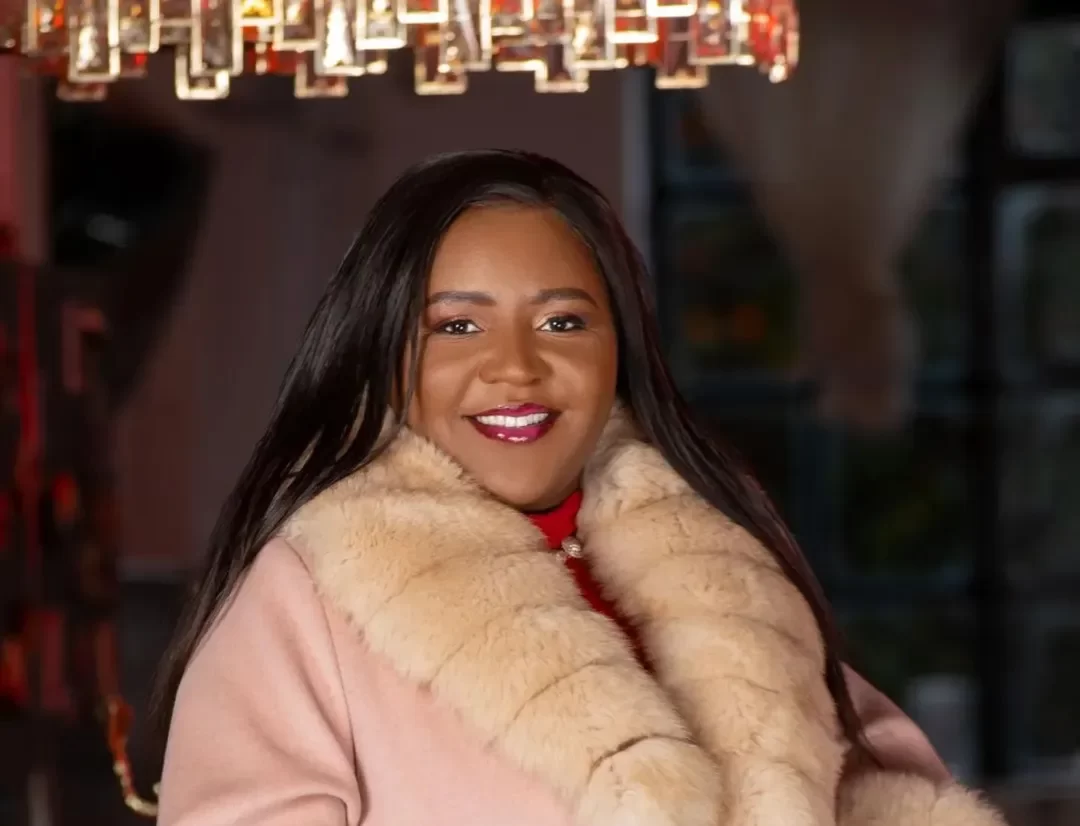  Sarah Mtalii Afafanua Kuhusu Video Yake na Simon Kabu: “Hatujarudiana, Tulikuwa Kazi Tu”