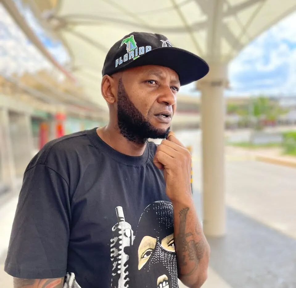 Colonel Mustafa Adai Kuwasaidia Huddah na Noti Flow Kufikia Umaarufu