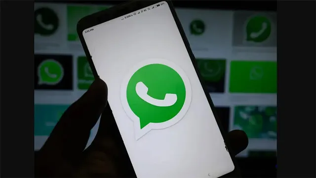  WhatsApp Kuleta Muhtasari wa Meseji Kupitia Teknolojia ya Akili Bandia