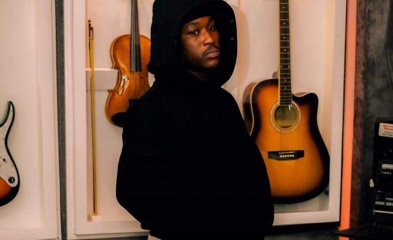  Dayoo Aachwa na Meneja Wake Baada ya Kuuza Haki za Muziki Wake