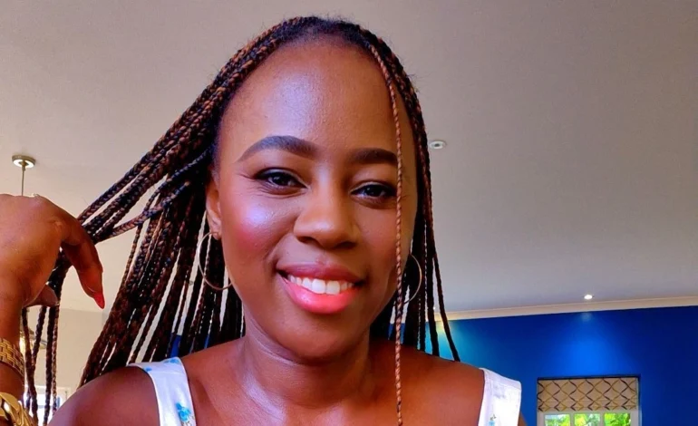  Akothee Awakosoa Mastaa Wanaoishi Maisha ya Kuigiza Mtandaoni