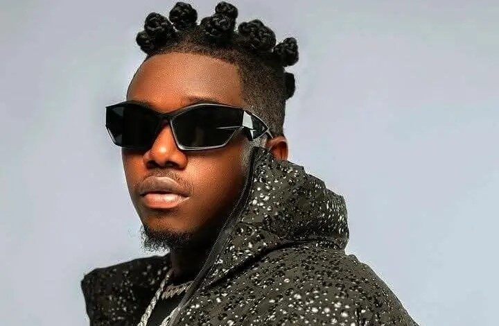 Rayvanny Atoa Onyo Kali Kwa Anaendesha Akaunti Feki Facebook kwa Jina Lake