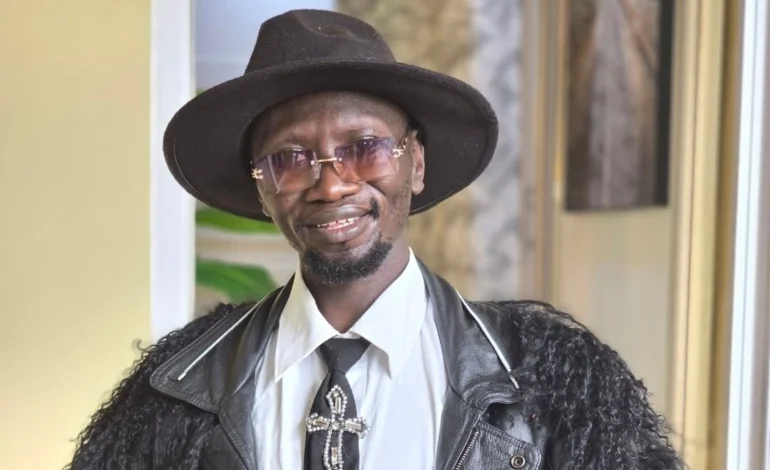  Stevo Simple Boy Anawishwa Mikono na Pombe ya KSh 100,000