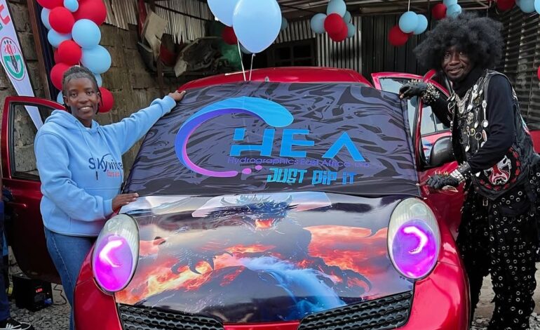  Stevo Simple Boy Aonyesha Muonekano Mpya wa Gari Lake