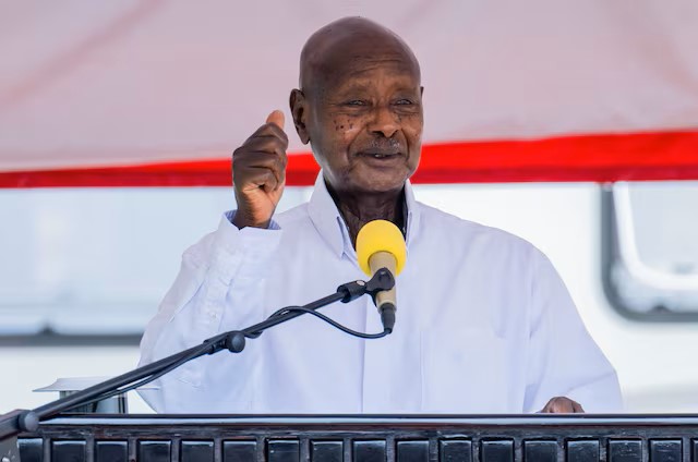  Museveni Amshauri Alien Skin Aachane na Muziki Kama Umemshinda