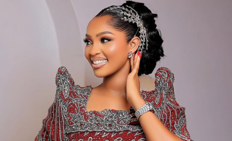  Spice Diana Ahamasisha Wanawake Kujitegemea na Kufanya Kazi kwa Bidii